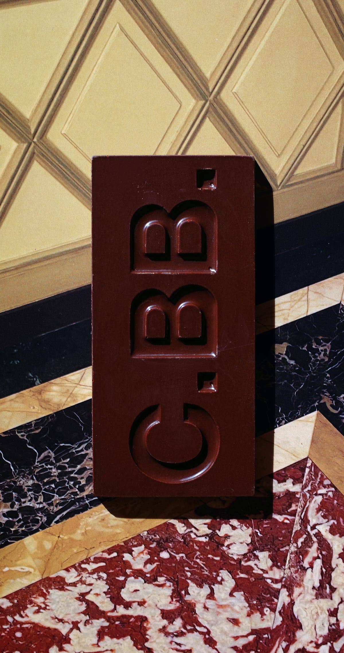 Neri Goma & Gold Sesame Oil Dark Chocolate 72%