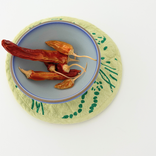 Round Potholder - Drape - Circus Green - Pear