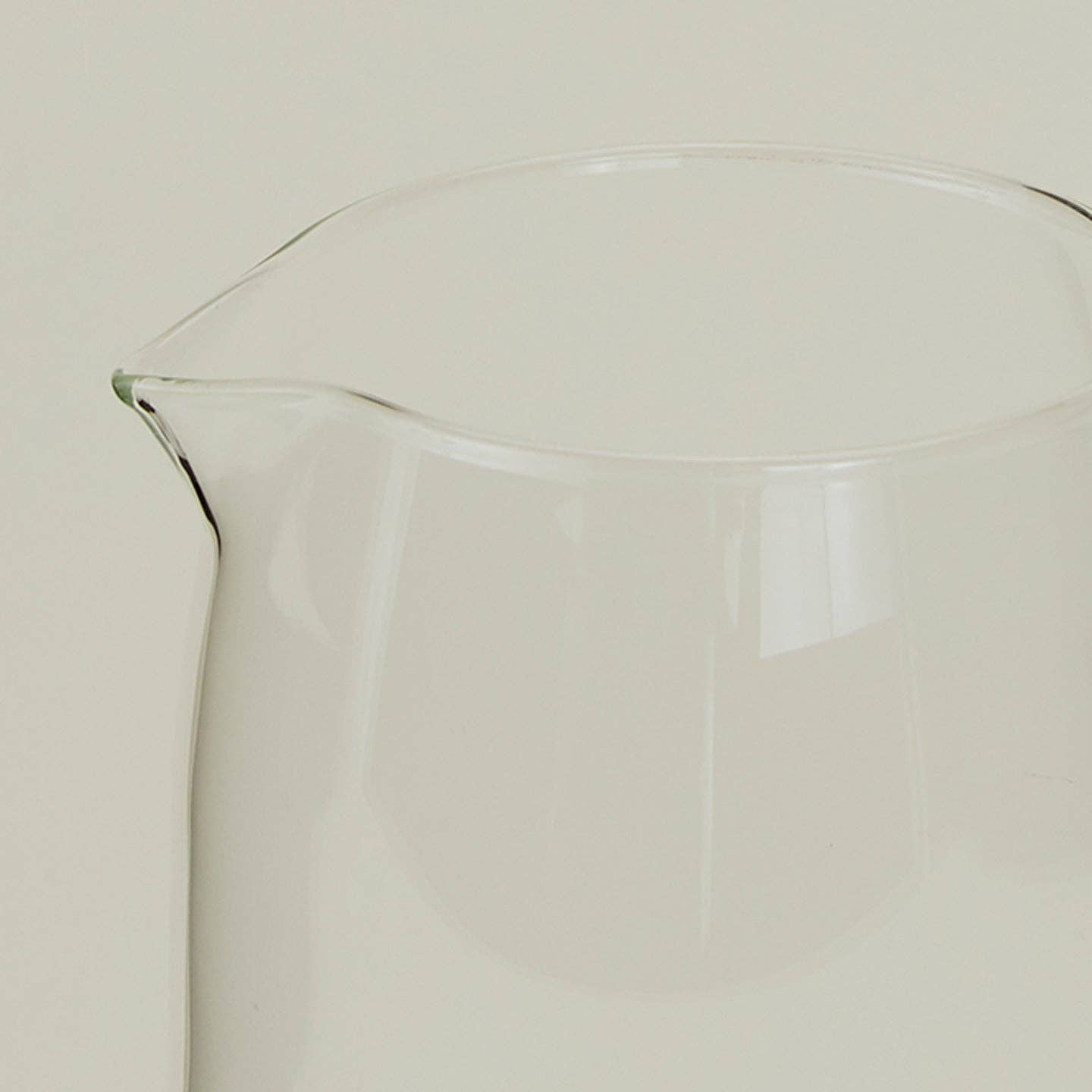 Essential Pitcher: Clear